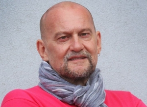 Zomrel novin&aacute;r Branislav Jan&iacute;k