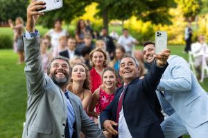 Mark&iacute;za chyst&aacute; &scaron;peci&aacute;lne vysielanie: Celovečern&eacute; fin&aacute;le seri&aacute;lu Oteckovia (FOTO)