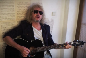 RTVS m&aacute; s&uacute;ťaž o prespievan&iacute; piesne Petra Nagya v n&aacute;reč&iacute; (VIDEO)