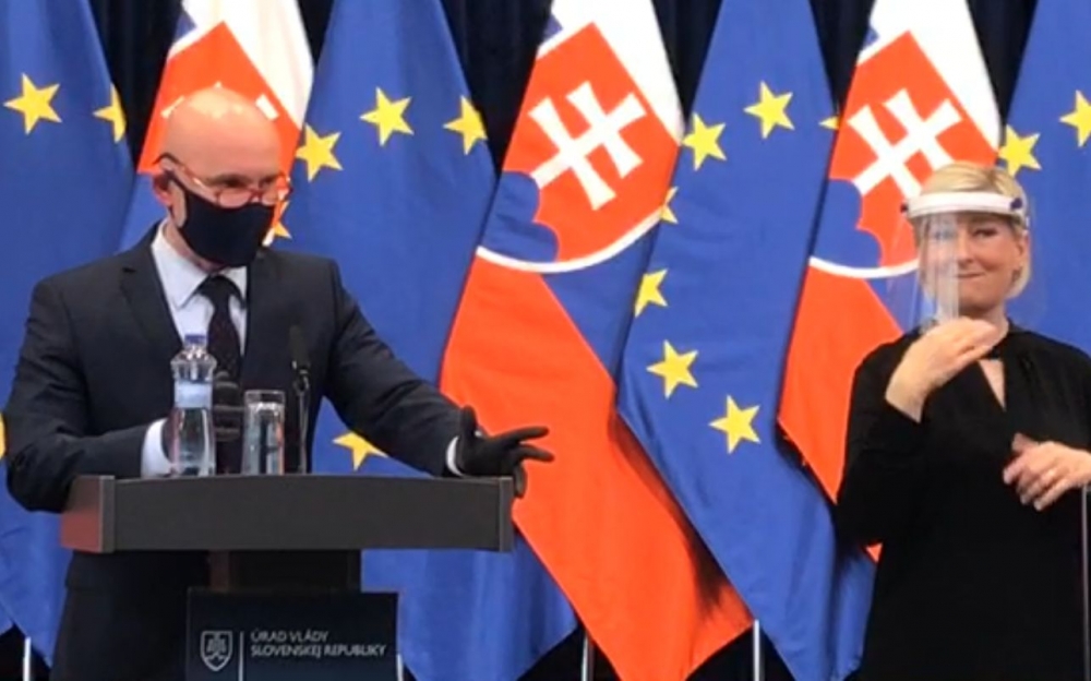 Minister &scaron;kolstva: Možnosti fungovania, sk&uacute;&scaron;ok a prij&iacute;mačok na vysok&yacute;ch a stredn&yacute;ch &scaron;kol&aacute;ch (VIDEO)