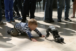 Na Istrobote bud&uacute; roboty-stop&aacute;ry aj lietaj&uacute;ce drony, pozrite si program