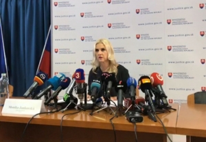 Monika Jankovsk&aacute;: Chceli ste moju popravu, prostredn&iacute;ctvom medi&aacute;lneho lynču, tak ju tu aj m&aacute;te (VIDEO)