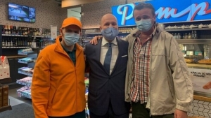 Minister obrany a predsedn&iacute;čka strany si zahrali v sitcome RTVS (VIDEO)