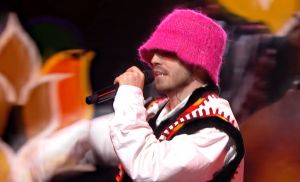 V&iacute;ťazi Eurov&iacute;zie v&yacute;hru vydražili a peniaze posielaj&uacute; ukrajinskej arm&aacute;de (VIDEO)