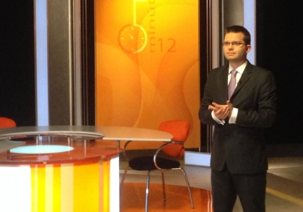 O 5 min&uacute;t 12 bude o bud&uacute;cej vl&aacute;de