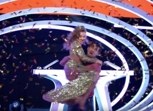 Spot Po&scaron;tovej banky pripom&iacute;na telev&iacute;znu s&uacute;ťaž, zahrali si v ňom aj zamestnanci banky