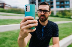 Vysk&uacute;&scaron;ajte si t&yacute;chto 11 tipov ako si urobiť dokonal&uacute; selfi