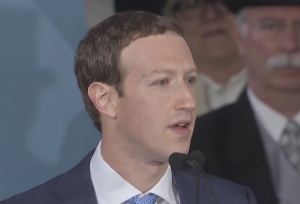 Facebook odmieta, že d&aacute;ta už&iacute;vateľov spr&iacute;stupnil v&yacute;robcom telef&oacute;nov