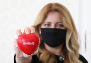 Kancel&aacute;ria prezidentky hľad&aacute; &scaron;pecialistu pre soci&aacute;lne siete (VIDEO)