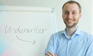 10 tipov, ako z&iacute;skať p&ocirc;žičku &ndash; od človeka, ktor&yacute; ich denne schvaľuje