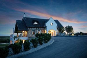 Penzi&oacute;n Malanta je symbolom podvodu a prepojen&iacute; na smer&aacute;cku oligarchiu (FOTO)