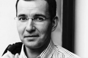 Zomrel novin&aacute;r a b&yacute;val&yacute; politik Robert Žitňansk&yacute;