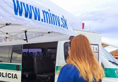 Úrad vlády a ministerstvo vnútra dočasne odstavilo viacero webov