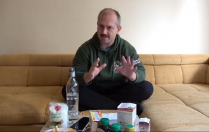 Pol&iacute;cia rie&scaron;ila viac ako 100 dezinform&aacute;ci&iacute;, pozrite sa, ako pand&eacute;mia zaskočila kon&scaron;pir&aacute;torov (FOTO)