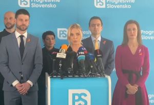 Veronika Cifrov&aacute; Ostrihoňov&aacute; vstupuje do politiky, RTVS reaguje stopkou (VIDEO)