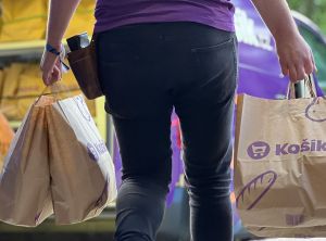 Online n&aacute;kup potrav&iacute;n na Slovensku sa za tri roky takmer strojn&aacute;sobil. Vianoce s&uacute; najsilnej&scaron;&iacute;m obdob&iacute;m
