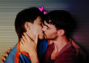 Podľa sťažovateľov reklama na Absolut - L&aacute;ska je l&aacute;ska zneuž&iacute;va biblick&yacute; hymnus na l&aacute;sku (VIDEO)