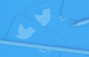 Twitter zru&scaron;il tis&iacute;ce &uacute;čtov na Bl&iacute;zkom v&yacute;chode, &scaron;&iacute;rili propagandu