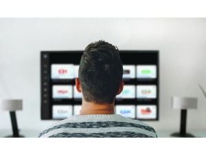 SledovaniTV prin&aacute;&scaron;a svojim už&iacute;vateľom pr&eacute;miov&yacute; obsah a bal&iacute;ček 11 dokument&aacute;rnych stan&iacute;c len za 10 centov