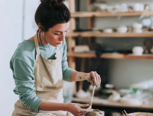 Viac zručnost&iacute;, viac pr&iacute;ležitost&iacute;: 8 youtubov&yacute;ch kan&aacute;lov, ktor&eacute; v&aacute;s naučia niečo nov&eacute;