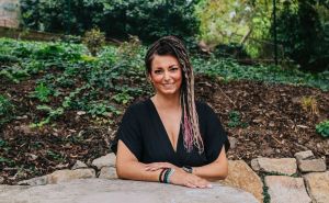 Zuzana chodí za opustenými bábätkami do nemocnice, aby cítili, že na tomto svete nie sú samy