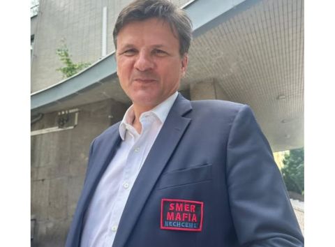 Alojz Hlina si registruje ochrann&uacute; zn&aacute;mku: SMER MAFIA NECHCEME! (FOTO)