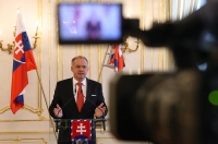 Andrej Kiska sa na Facebooku pochv&aacute;lil, že s manželkou čakaj&uacute; b&aacute;b&auml;tko