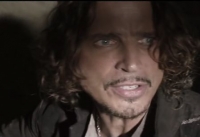 Vo veku 52 rokov zomrel spev&aacute;k Chris Cornell