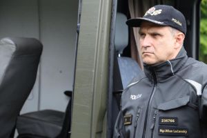 &Scaron;&iacute;ri sa falo&scaron;n&aacute; posmrtn&aacute; fotka tv&aacute;re Lučansk&eacute;ho, v skutočnosti je to dobit&aacute; tv&aacute;r in&eacute;ho muža