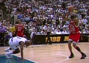 Basketbalista Michael Jordan vys&uacute;dil mili&oacute;ny za zneužitie mena